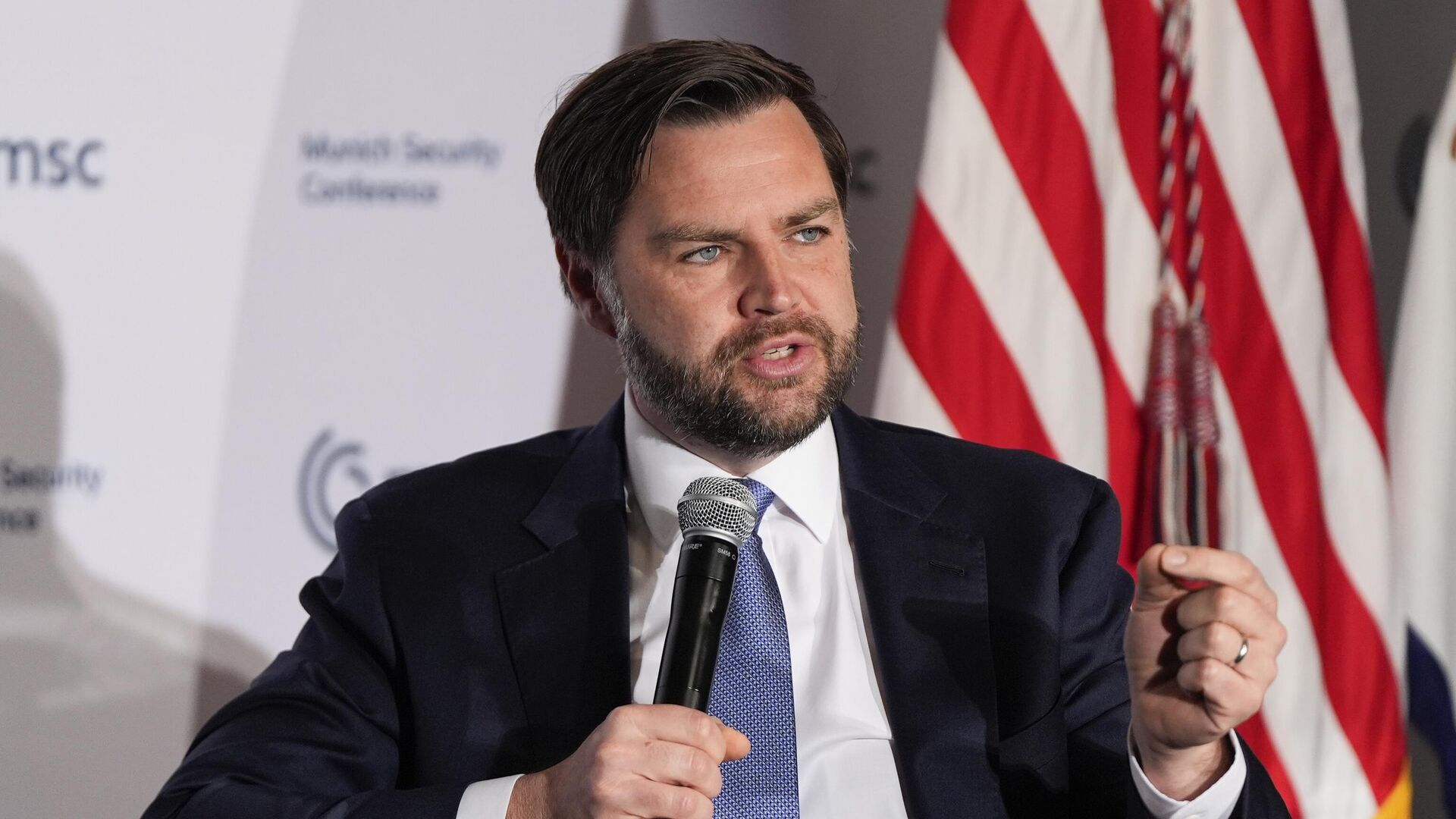Европейцы не знали о планах Трампа позвонить Путину, заявил Вэнс
